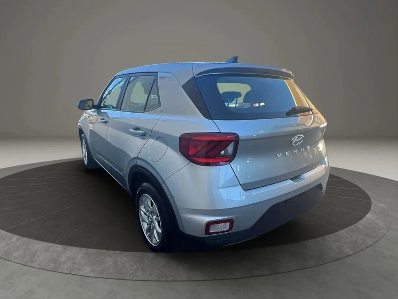 2022 Hyundai Venue - Image 7 of 12