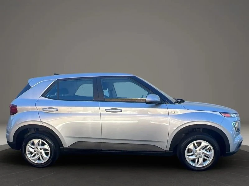 2022 Hyundai Venue - Image 4 of 12
