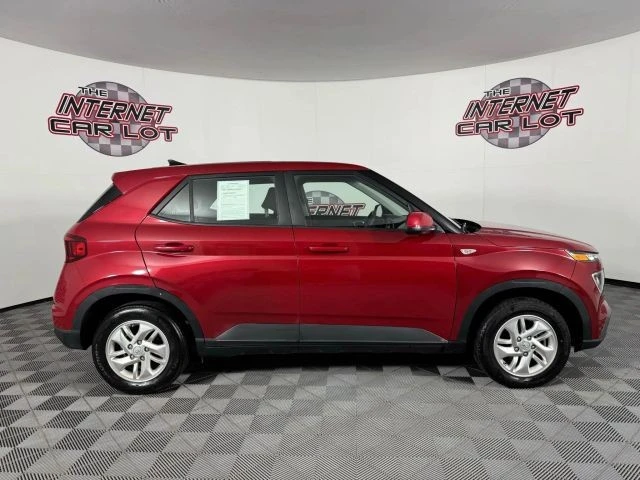 2022 Hyundai Venue - Image 16 of 21