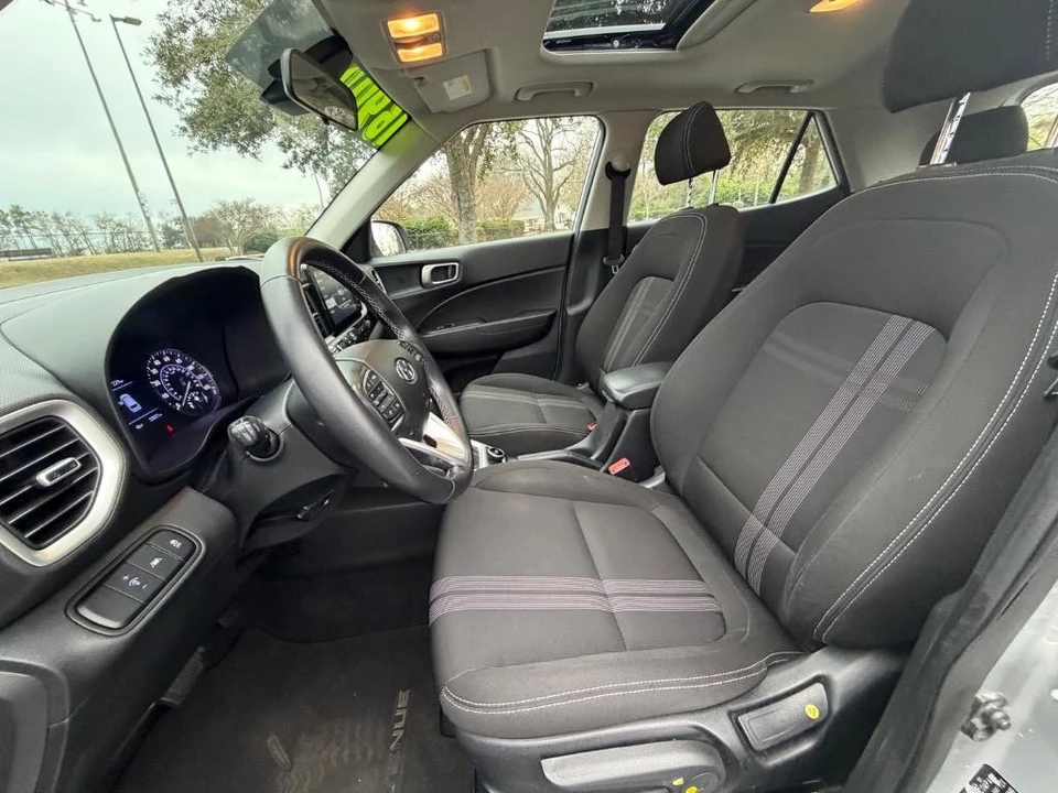 2022 Hyundai Venue - Image 6 of 21