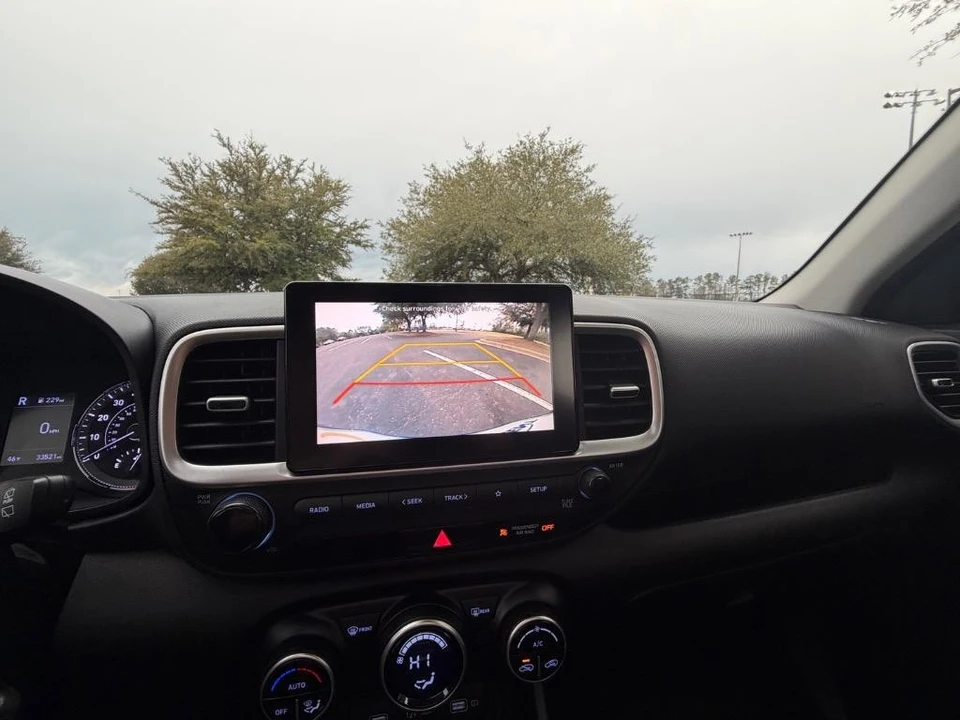 2022 Hyundai Venue - Image 14 of 21