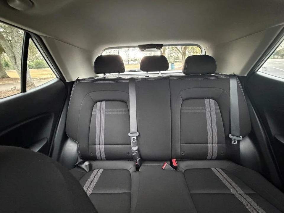 2022 Hyundai Venue - Image 19 of 21