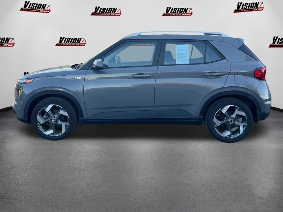 2022 Hyundai Venue - Image 8 of 12