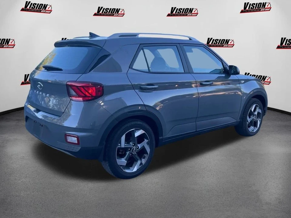 2022 Hyundai Venue - Image 5 of 12