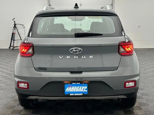 2022 Hyundai Venue - Image 9 of 12