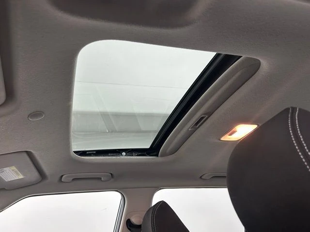 2022 Hyundai Venue - Image 6 of 12