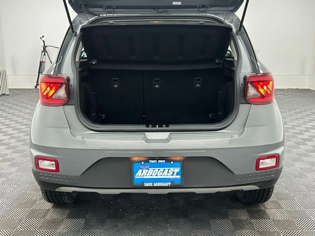 2022 Hyundai Venue - Image 10 of 12