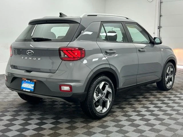 2022 Hyundai Venue - Image 8 of 12