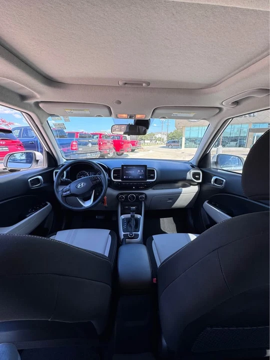 2022 Hyundai Venue - Image 3 of 5
