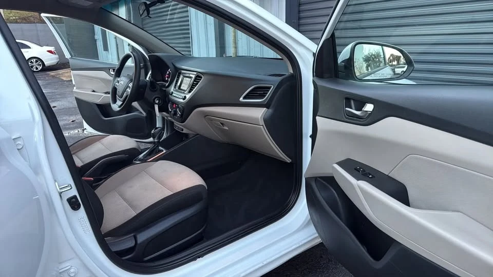 2022 Hyundai Accent - Image 13 of 20