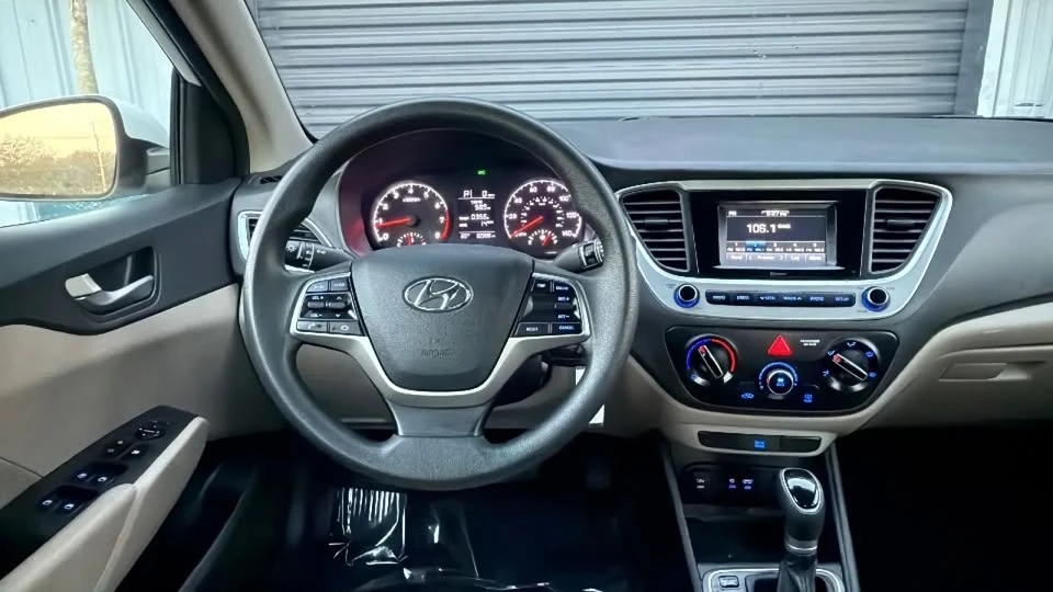 2022 Hyundai Accent - Image 15 of 20