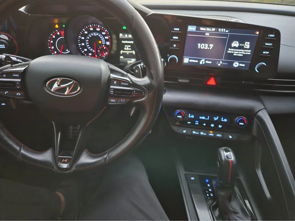 2022 Hyundai Elantra - Image 8 of 10