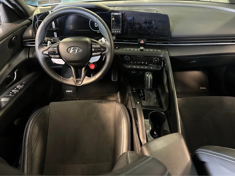 2022 Hyundai Elantra - Image 11 of 13