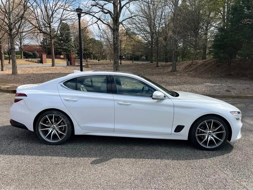 2022 Hyundai Genesis - Image 7 of 15