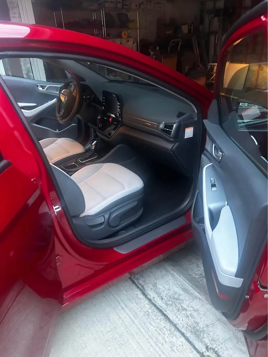 2022 Hyundai Ioniq 5 - Image 5 of 8