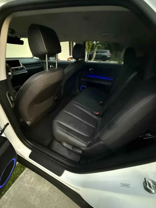 2022 Hyundai Ioniq 5 - Image 9 of 10