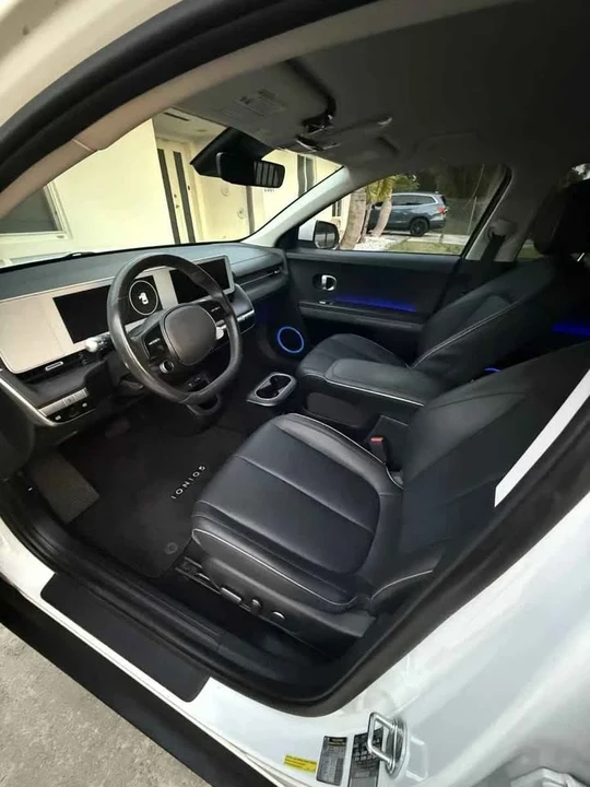 2022 Hyundai Ioniq 5 - Image 3 of 10