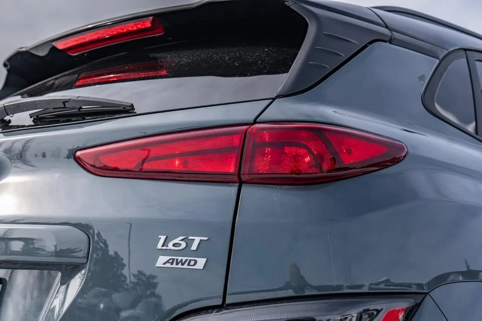 2022 Hyundai Kona - Image 8 of 10
