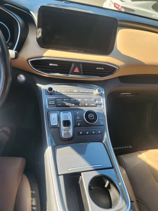 2022 Hyundai Santa Fe - Image 9 of 9