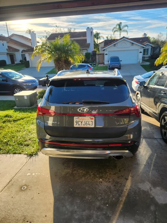 2022 Hyundai Santa Fe - Image 6 of 9