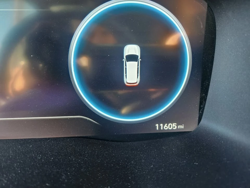 2022 Hyundai Santa Fe - Image 8 of 9