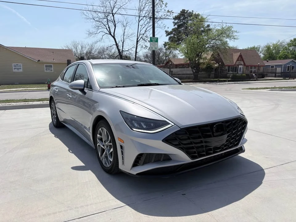 2022 Hyundai Sonata - Image 2 of 7