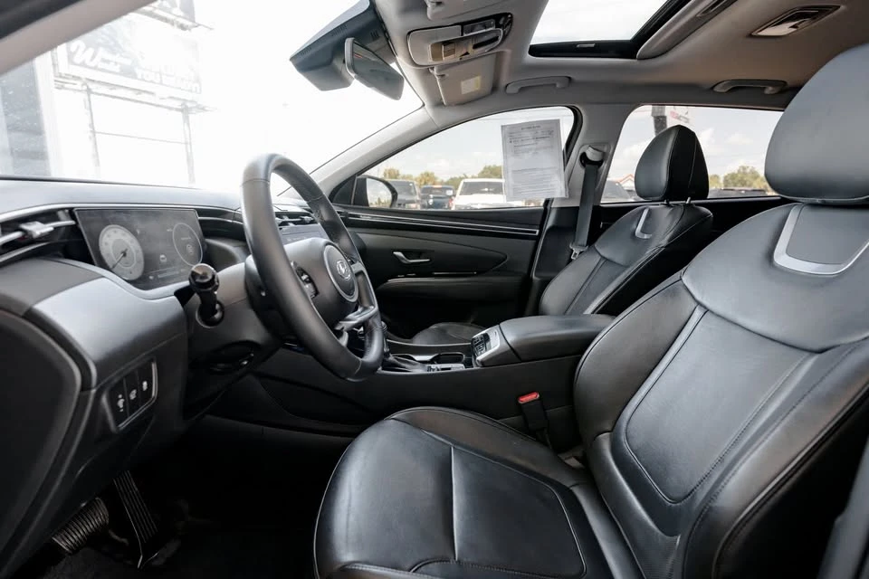 2022 Hyundai Tucson - Image 14 of 18