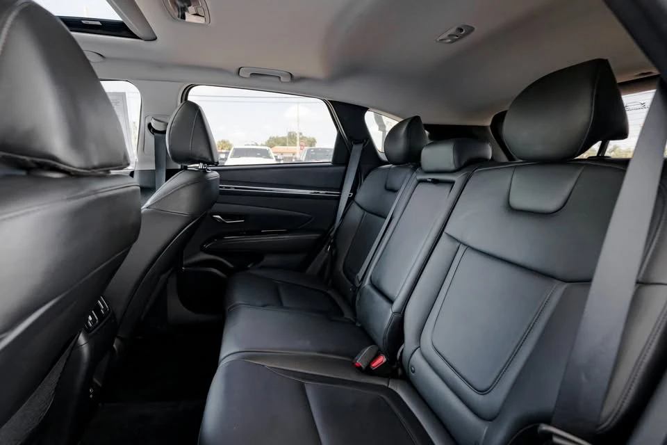2022 Hyundai Tucson - Image 17 of 18