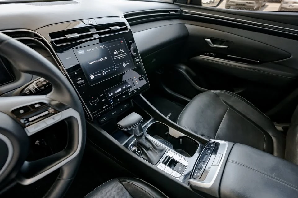 2022 Hyundai Tucson - Image 13 of 18