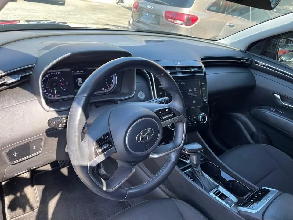 2022 Hyundai Tucson - Image 11 of 17