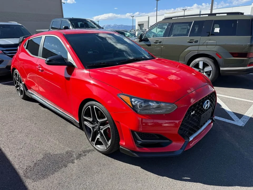 2022 Hyundai Veloster N - Image 2 of 10