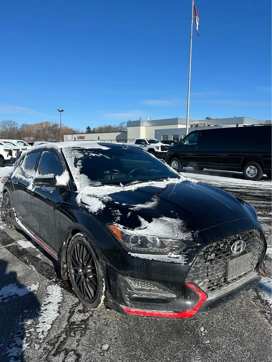 2022 Hyundai Veloster N - Image 2 of 12