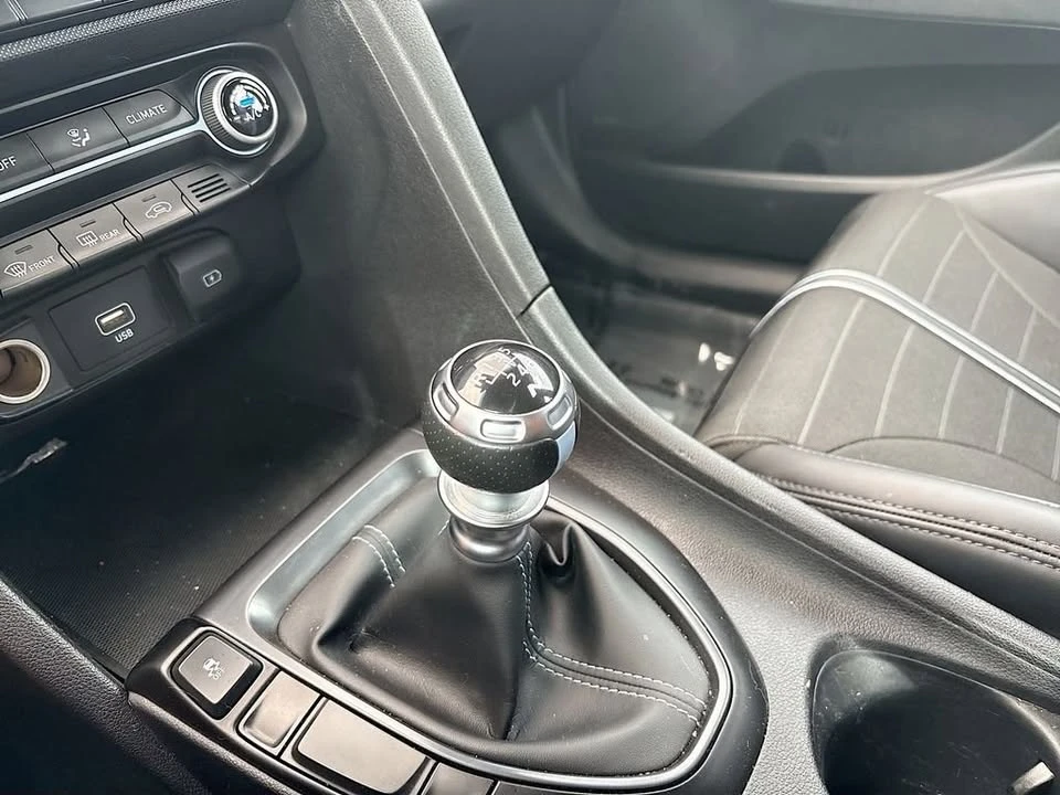 2022 Hyundai Veloster N - Image 12 of 15
