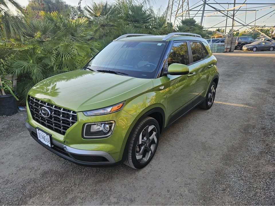 2022 Hyundai Venue - Image 2 of 8
