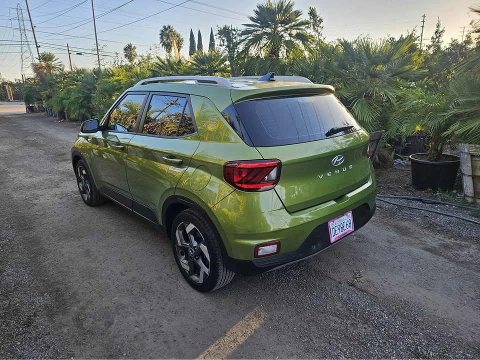 2022 Hyundai Venue - Image 5 of 8