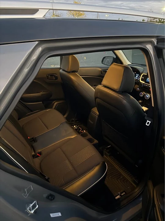 2022 Hyundai Venue - Image 9 of 10