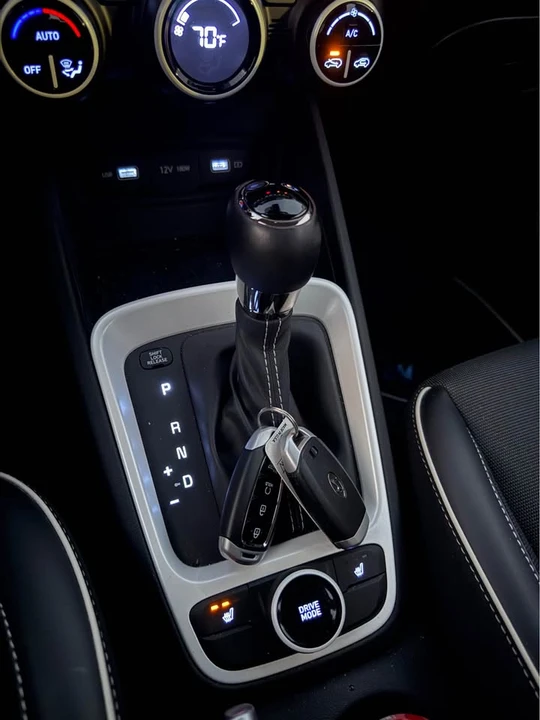 2022 Hyundai Venue - Image 10 of 10