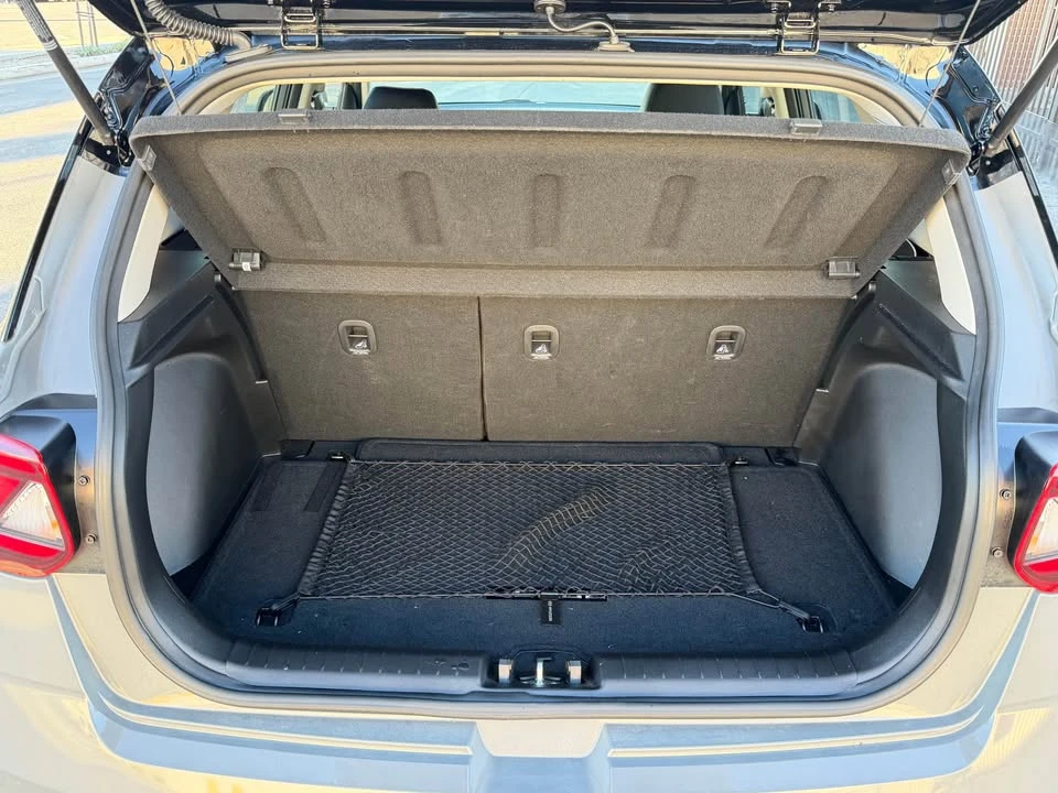 2022 Hyundai Venue - Image 11 of 15