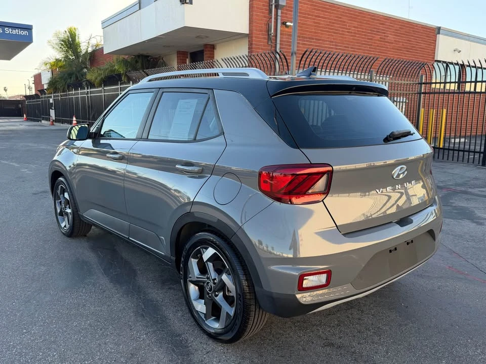 2022 Hyundai Venue - Image 15 of 15