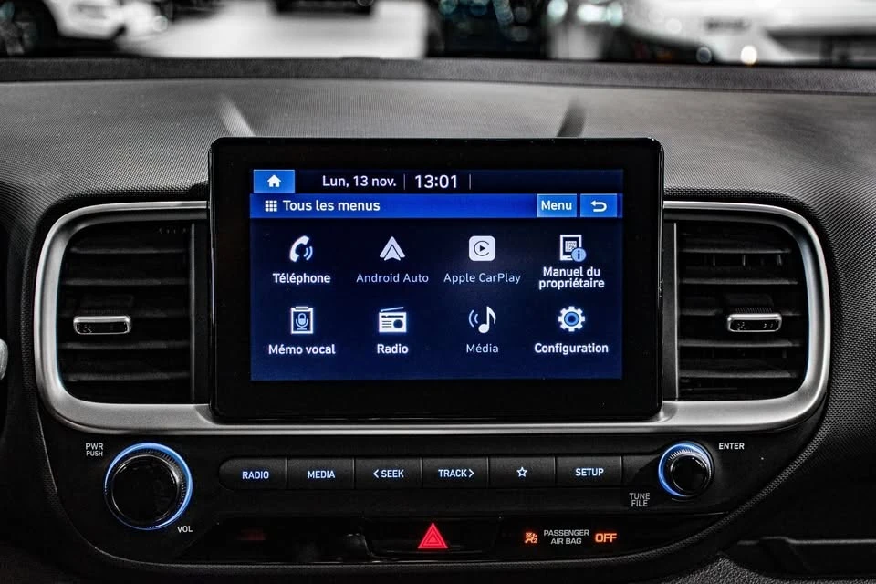 2022 Hyundai Venue - Image 18 of 20