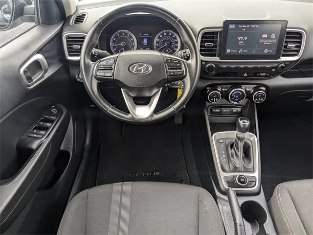 2022 Hyundai Venue - Image 6 of 12