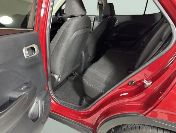 2022 Hyundai Venue - Image 10 of 11