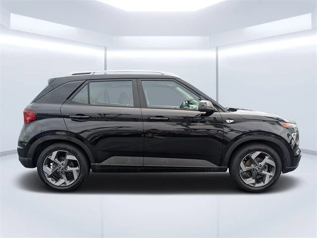 2022 Hyundai Venue - Image 2 of 12