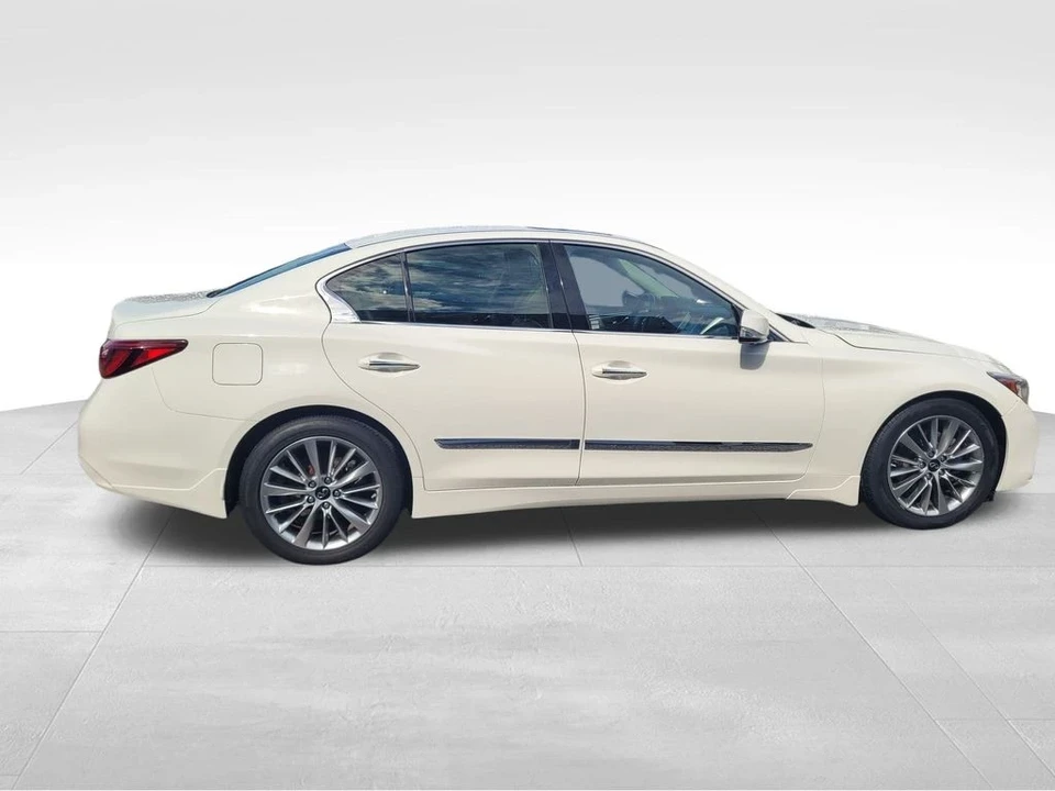 2022 Infiniti Q50 - Image 10 of 12