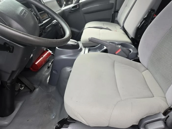2022 Isuzu Elf - Image 3 of 17