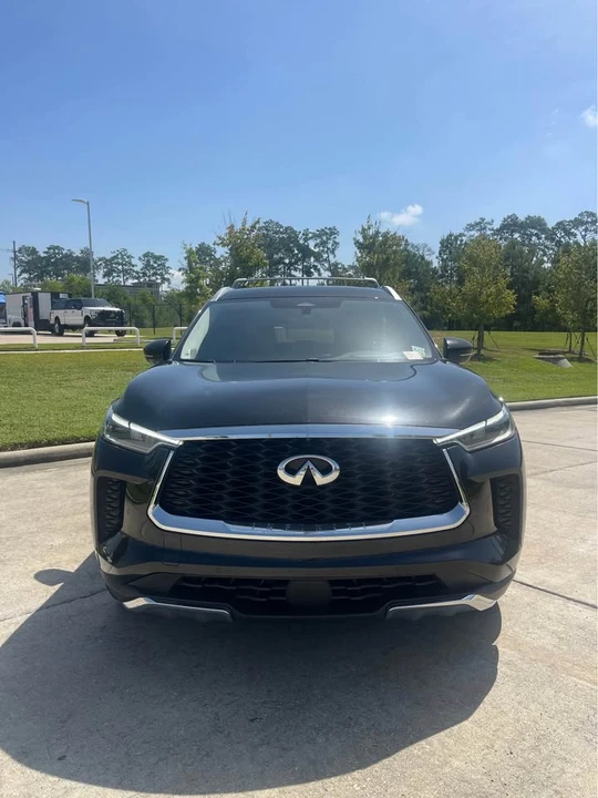 2022 Infiniti QX60 2nd Gen - Image 2 of 17