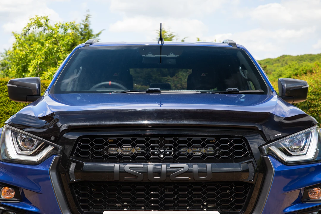 2022 Isuzu - Image 23 of 31