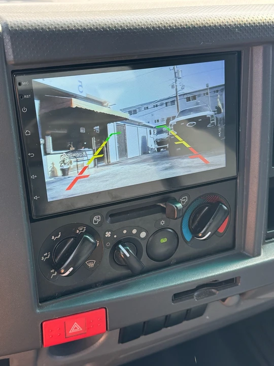 2022 Isuzu Elf - Image 17 of 19