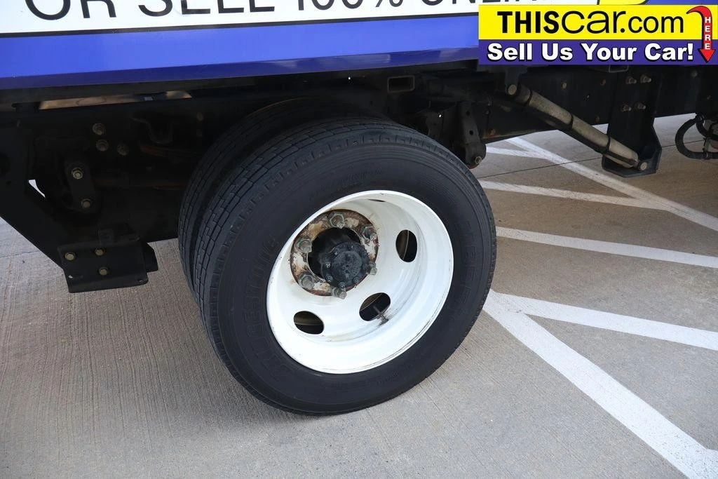 2022 Isuzu Elf - Image 18 of 23