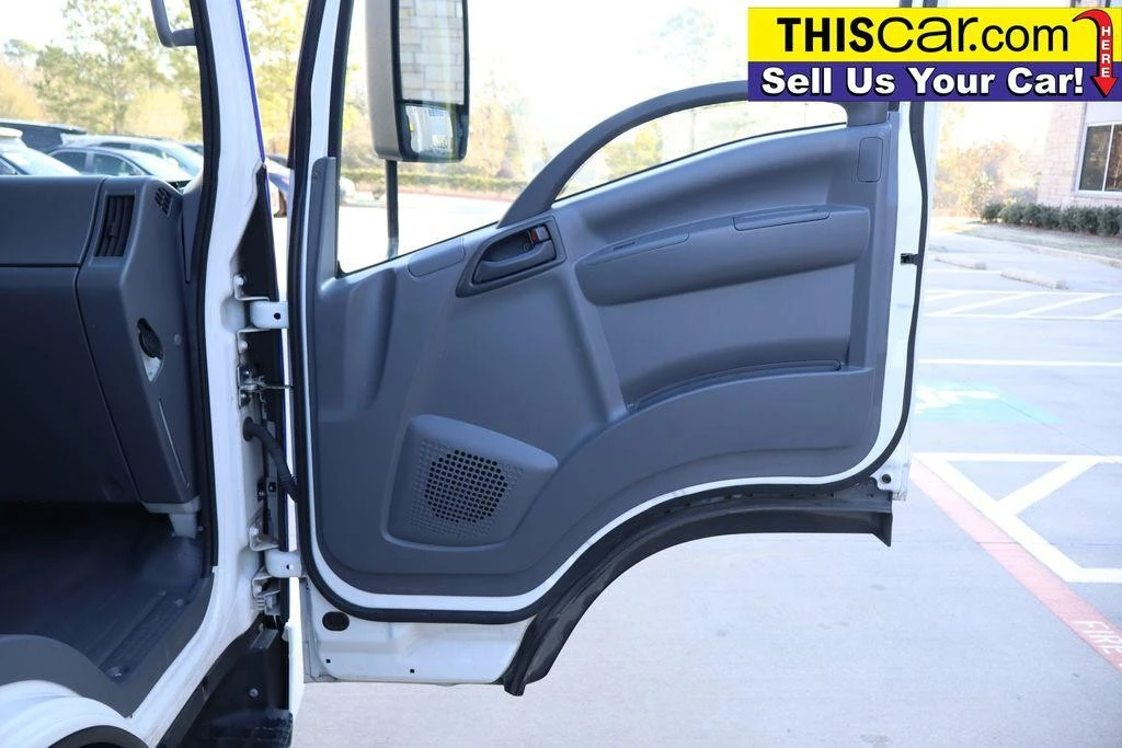 2022 Isuzu Elf - Image 15 of 23